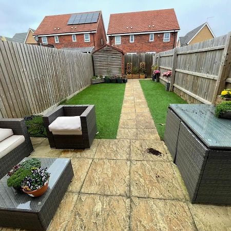 Comet Place Wellingborough Exteriör bild